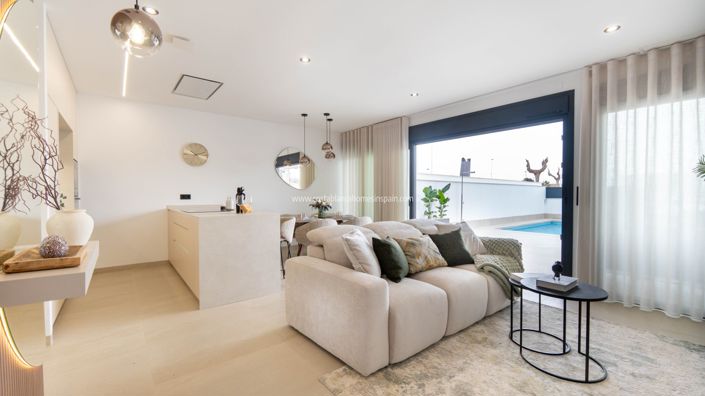 Image No.11-3 Bed Villa for sale