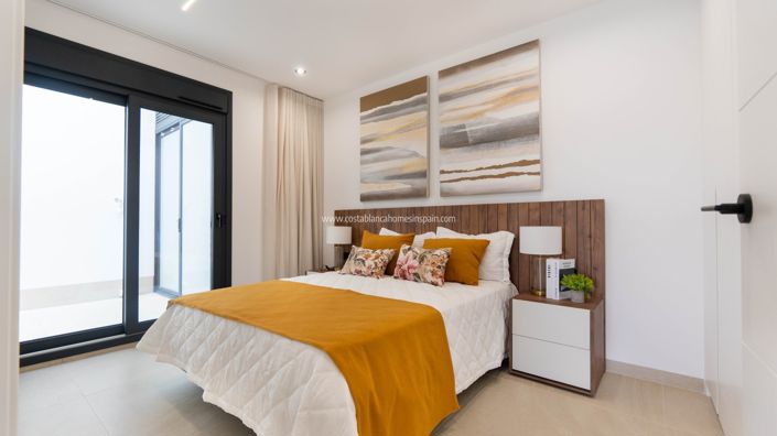 Image No.18-3 Bed Villa for sale