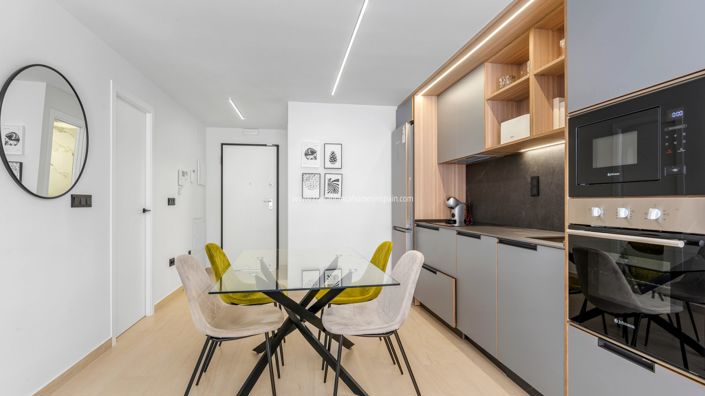 Image No.14-3 Bed Apartment for sale