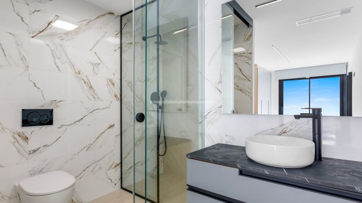 Image No.22-3 Bed Apartment for sale