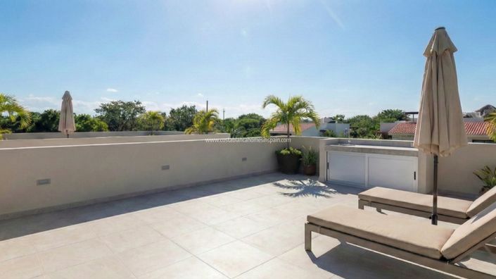 Image No.10-3 Bed Apartment for sale