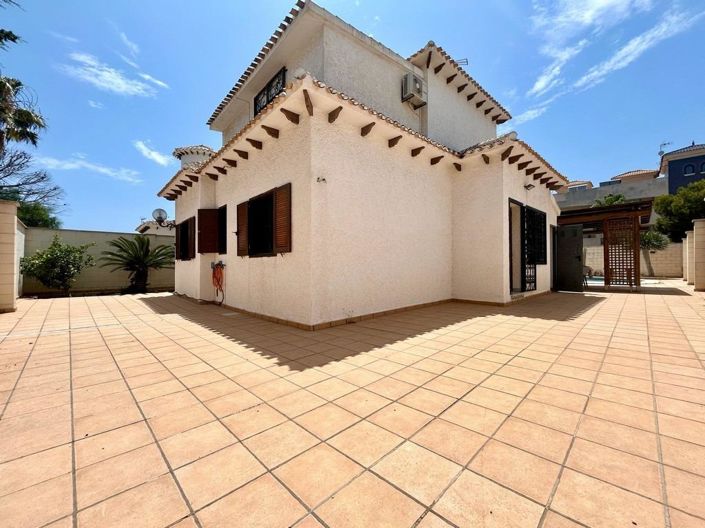 Image No.24-4 Bed Villa for sale