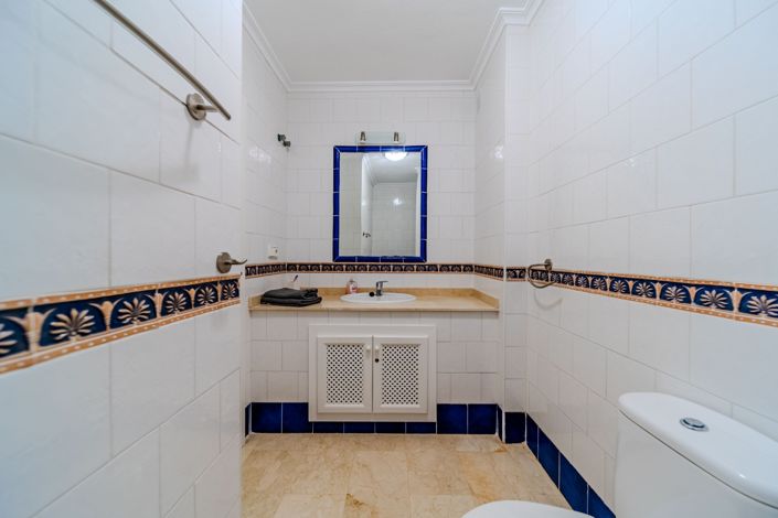 Image No.12-2 Bed Apartment for sale