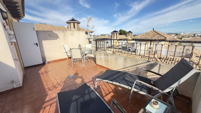 Image No.16-2 Bed Property for sale