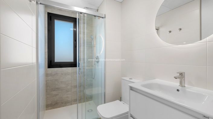 Image No.17-2 Bed Apartment for sale