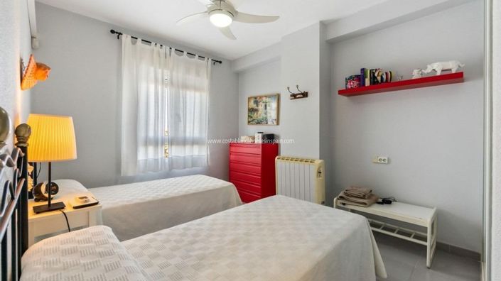 Image No.10-3 Bed Apartment for sale