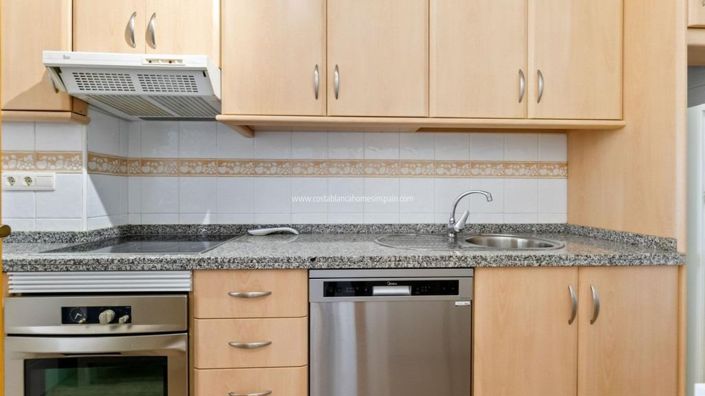 Image No.11-2 Bed Apartment for sale