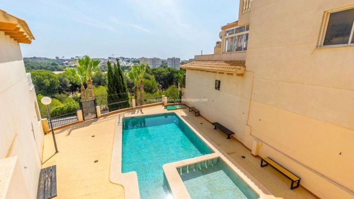 Image No.18-2 Bed Apartment for sale