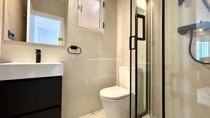 Image No.18-3 Bed Townhouse for sale