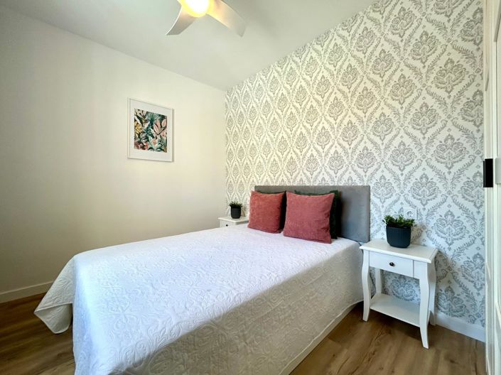 Image No.19-3 Bed Townhouse for sale