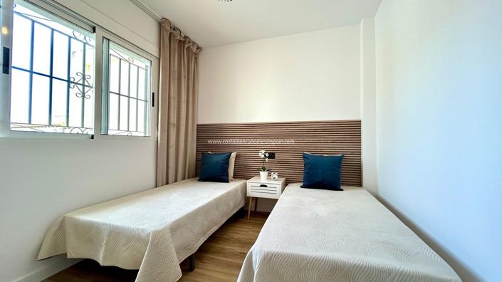 Image No.20-3 Bed Townhouse for sale