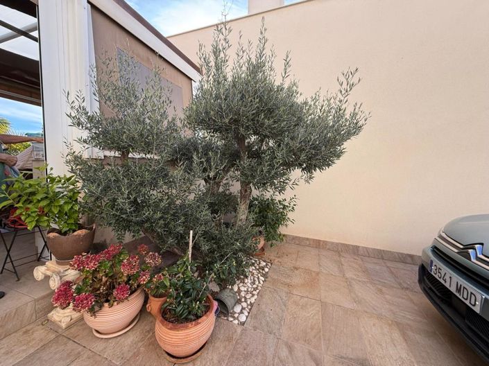 Image No.12-3 Bed Villa for sale