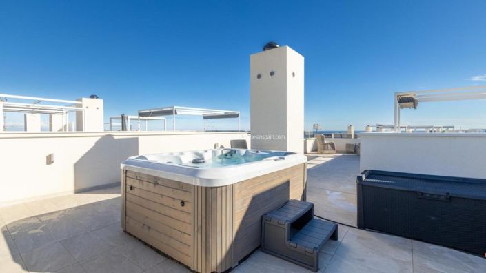 Image No.16-2 Bed Apartment for sale