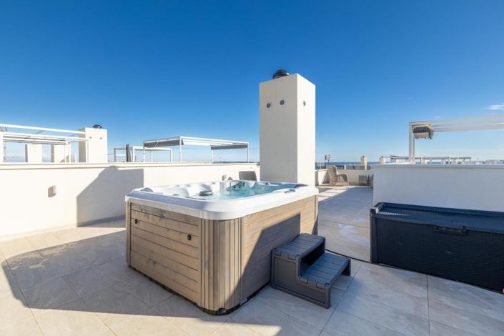 Image No.16-2 Bed Apartment for sale