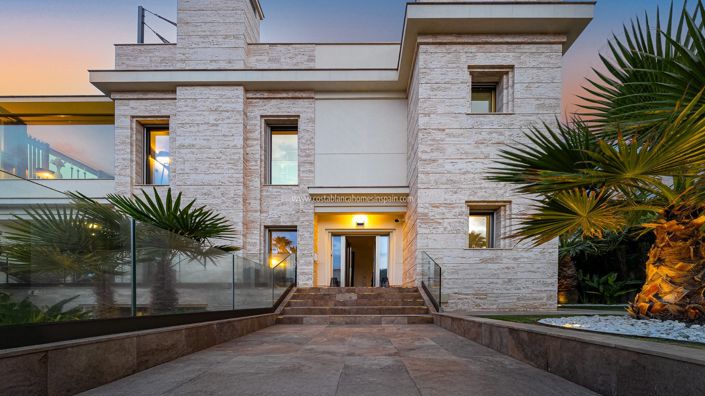 Image No.10-Villa de 6 chambres à vendre à La Zenia