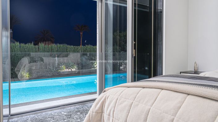 Image No.17-Villa de 6 chambres à vendre à La Zenia