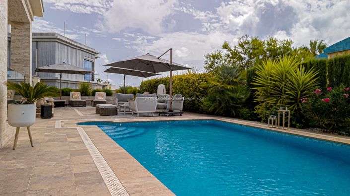 Image No.24-Villa de 6 chambres à vendre à La Zenia