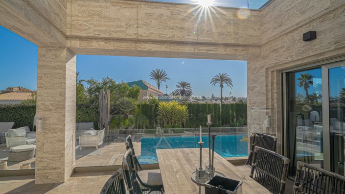 Image No.30-Villa de 6 chambres à vendre à La Zenia