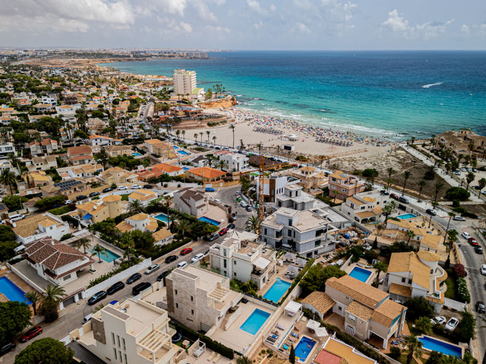 Image No.38-6 Bed Villa for sale