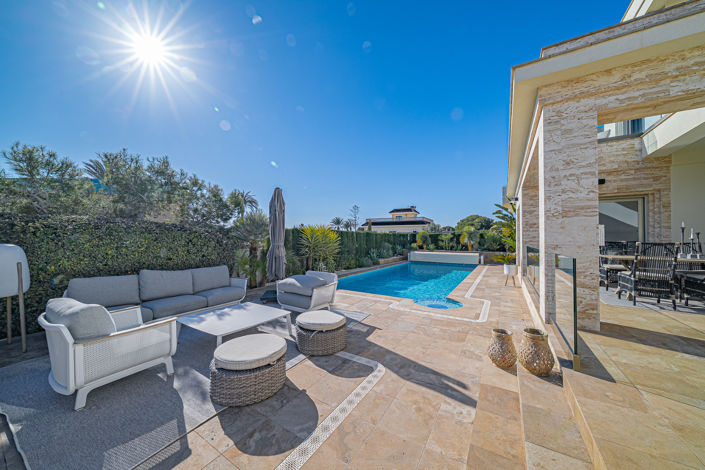 Image No.4-6 Bed Villa for sale