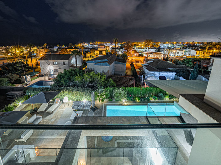 Image No.9-6 Bed Villa for sale