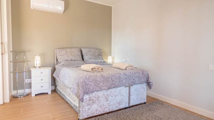 Image No.21-Appartement de 2 chambres à vendre à Villamartin