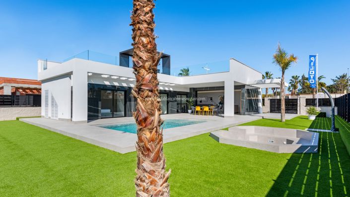 Image No.2-3 Bed Villa for sale