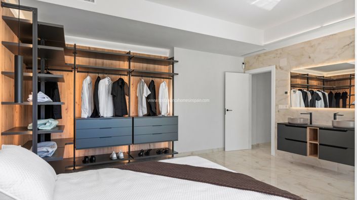 Image No.27-3 Bed Villa for sale