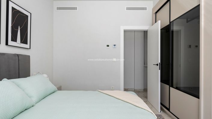 Image No.29-3 Bed Villa for sale