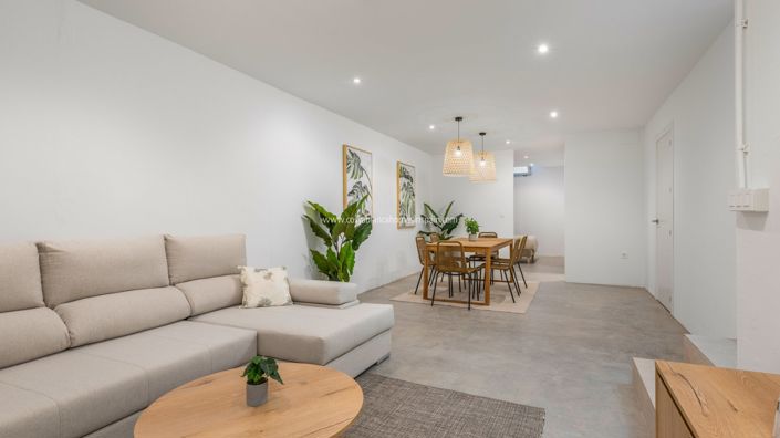 Image No.7-3 Bed Villa for sale