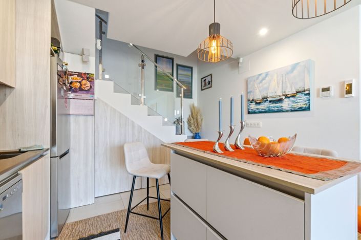 Image No.17-2 Bed Villa for sale