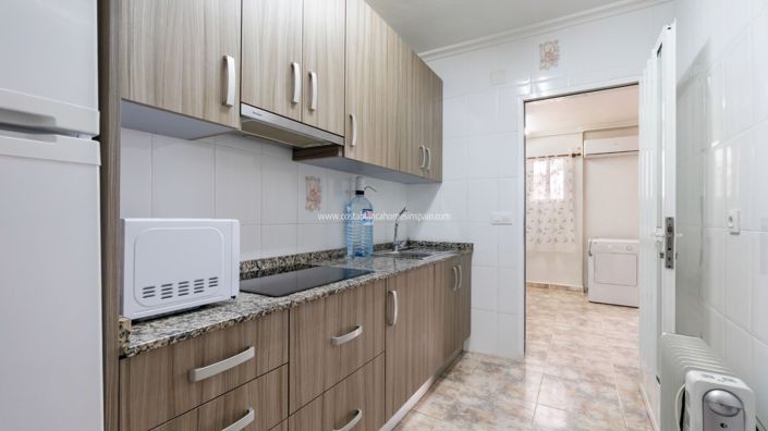 Image No.10-2 Bed Townhouse for sale