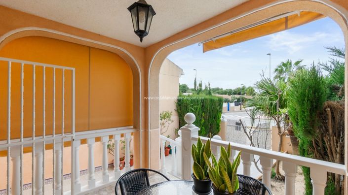 Image No.19-2 Bed Townhouse for sale