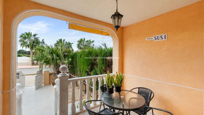 Image No.2-2 Bed Townhouse for sale