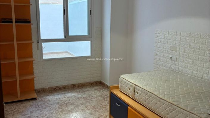 Image No.25-3 Bed Apartment for sale