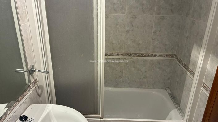 Image No.30-3 Bed Apartment for sale