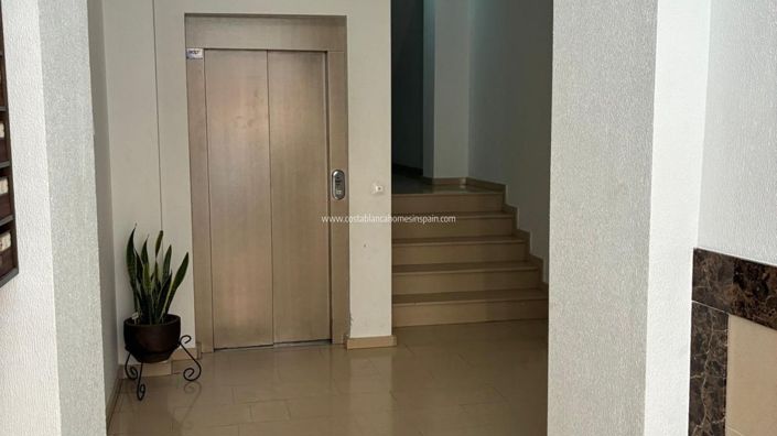 Image No.8-3 Bed Apartment for sale