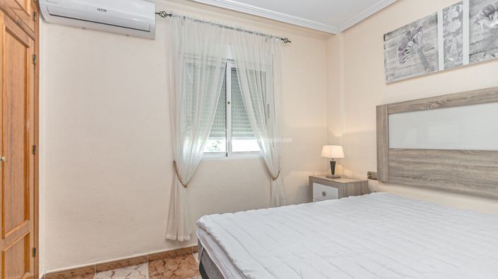 Image No.28-2 Bed Apartment for sale