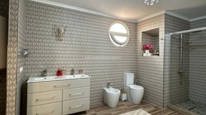 Image No.12-5 Bed Villa for sale