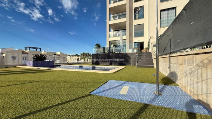 Image No.12-2 Bed Apartment for sale