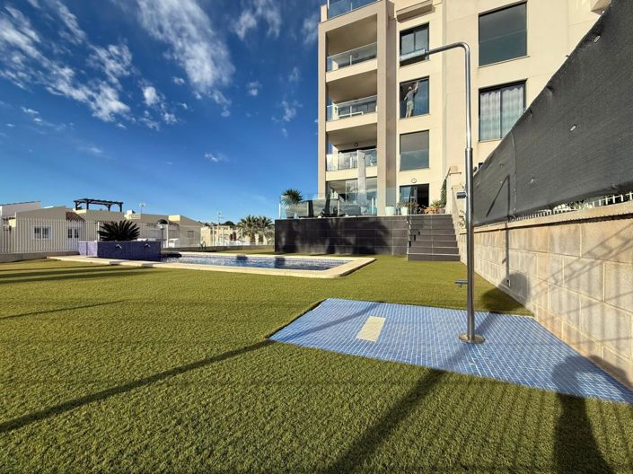 Image No.12-2 Bed Apartment for sale