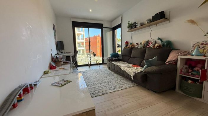 Image No.16-2 Bed Apartment for sale