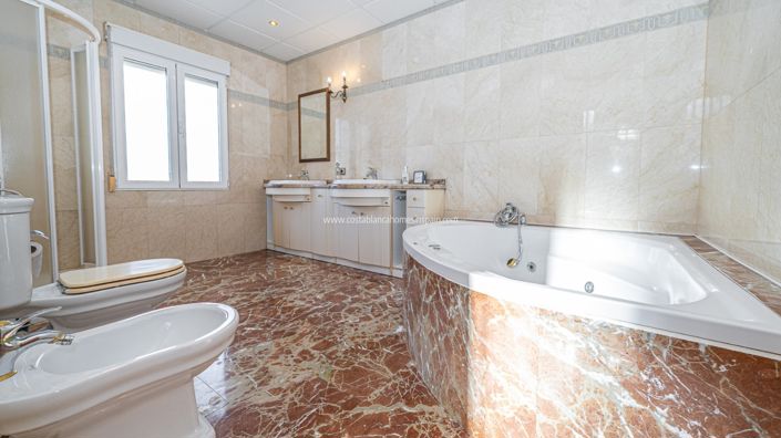 Image No.17-Propriété de 4 chambres à vendre à Torrevieja