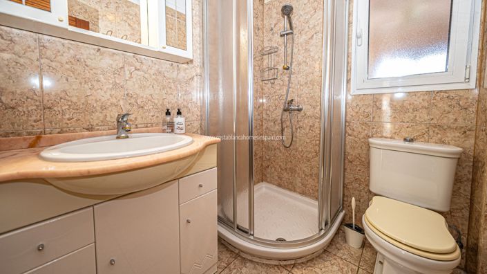 Image No.20-Propriété de 4 chambres à vendre à Torrevieja