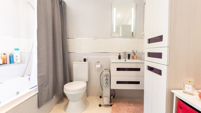 Image No.12-4 Bed Villa for sale