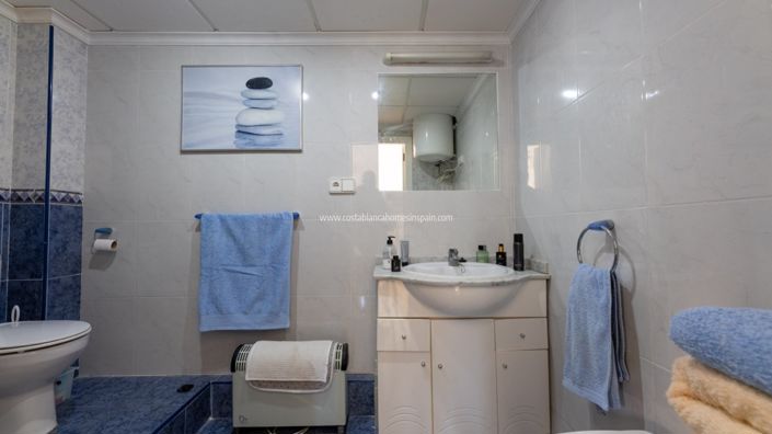 Image No.29-4 Bed Villa for sale