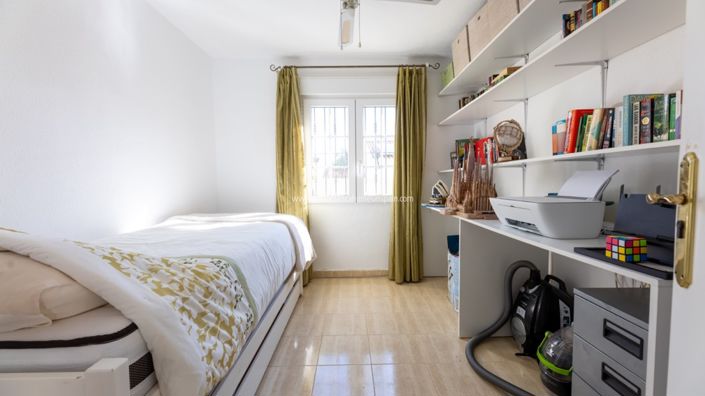 Image No.30-4 Bed Villa for sale