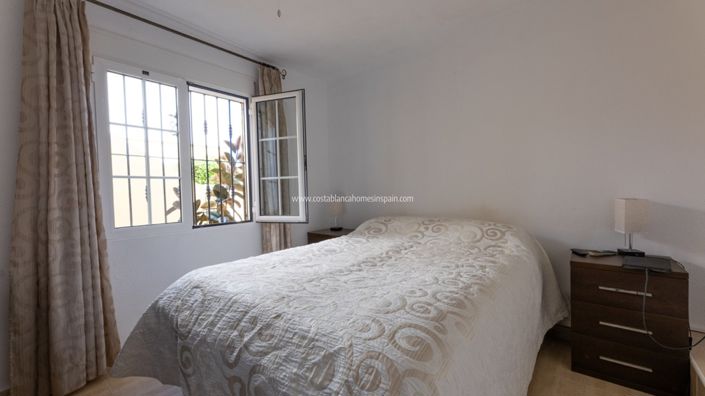 Image No.32-4 Bed Villa for sale