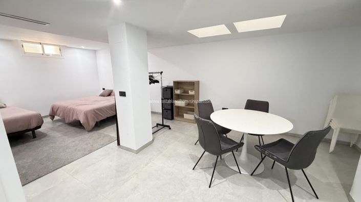 Image No.36-Villa de 4 chambres à vendre à Villamartin