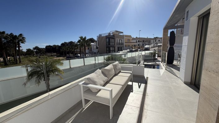 Image No.41-Villa de 4 chambres à vendre à Villamartin